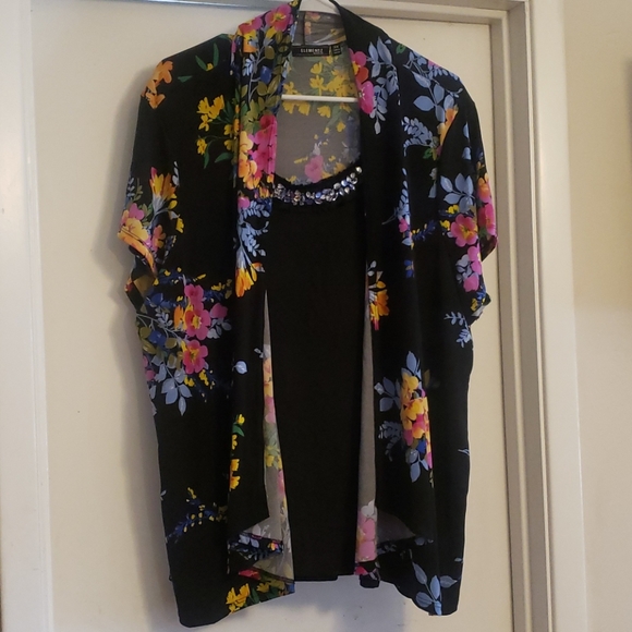 Top - Picture 1 of 2